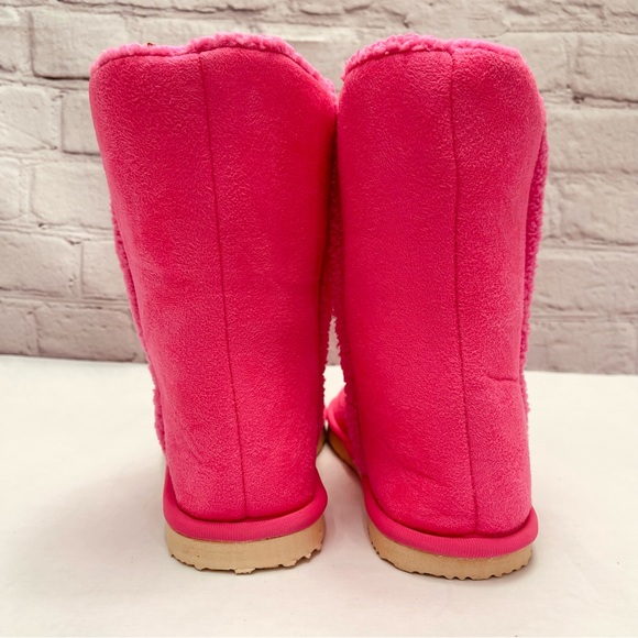 Women's Ugg Style Faux Suede Ankle Boots M (7-8) NWOT - Picture 5 of 8